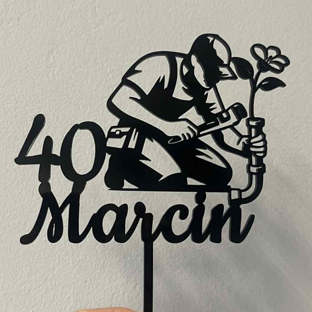 Topper: Majster, Hydraulik + Imię + Wiek + Grafika